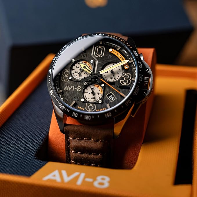P-51 Mustang Blake Three Chronograph ランベス ギフトボックス内のディテール